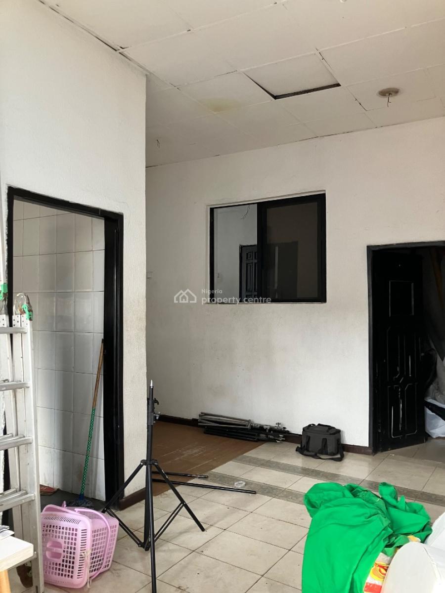 a Very Spacious 3 Bedroom Flat All Room Ensuite Upstairs, in Well Secured Estate Off Allen Ikeja, Allen, Ikeja, Lagos, Flat / Apartment for Rent