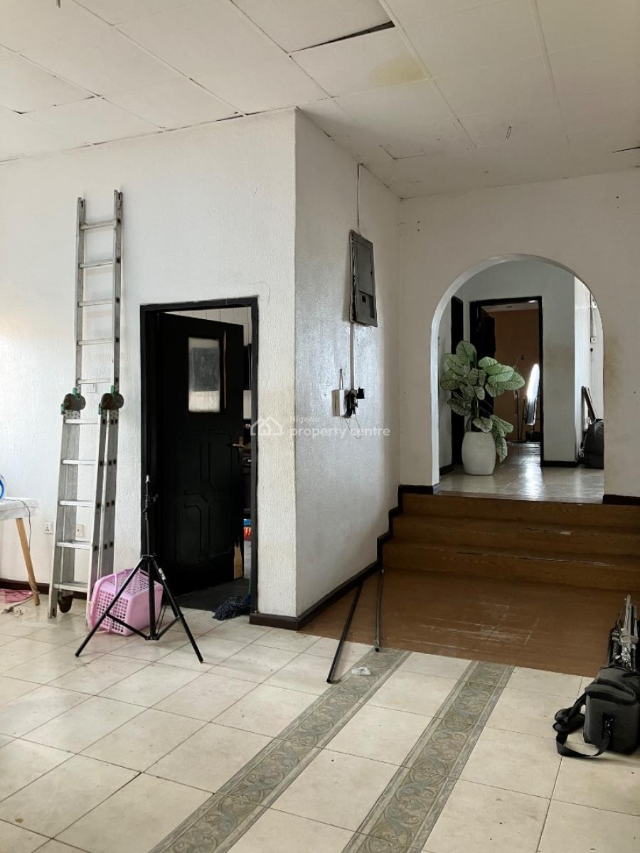 a Very Spacious 3 Bedroom Flat All Room Ensuite Upstairs, in Well Secured Estate Off Allen Ikeja, Allen, Ikeja, Lagos, Flat / Apartment for Rent