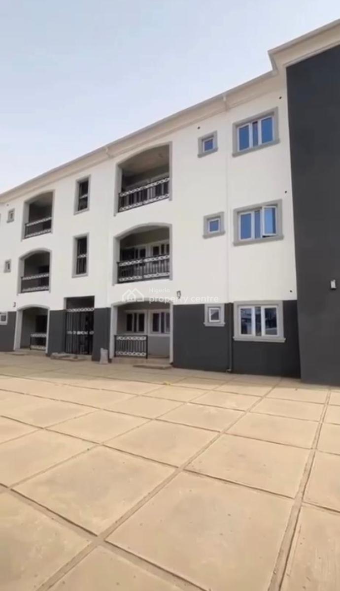 Luxury 3bedroom En-suite Flat + Tarred Road, in an Estate, Galadimawa, Abuja, Block of Flats for Sale