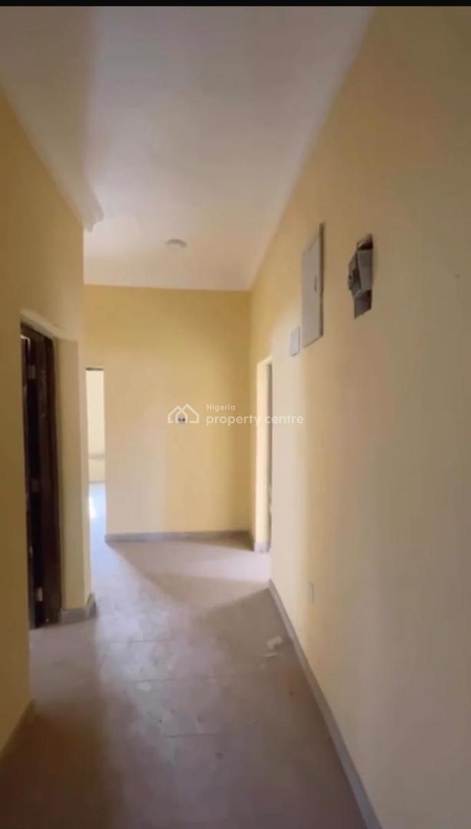 Luxury 3bedroom En-suite Flat + Tarred Road, in an Estate, Galadimawa, Abuja, Block of Flats for Sale