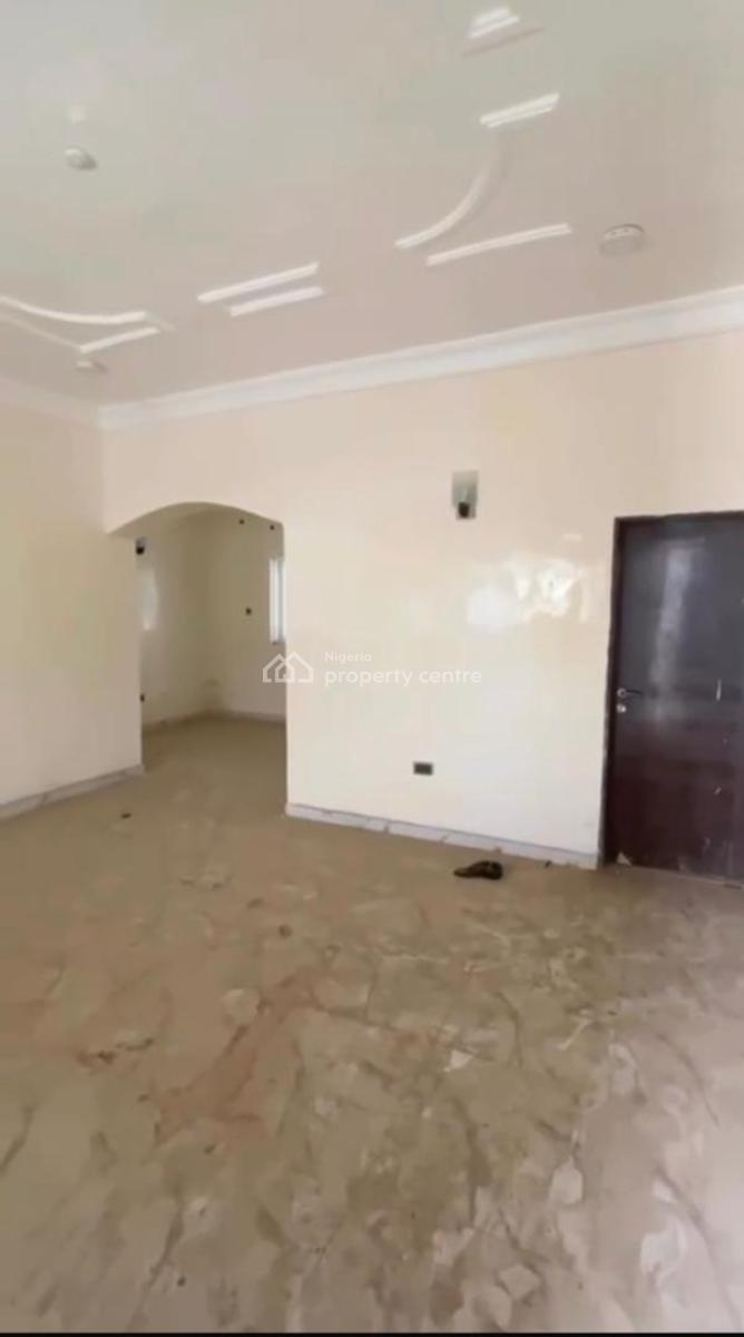 Luxury 3bedroom En-suite Flat + Tarred Road, in an Estate, Galadimawa, Abuja, Block of Flats for Sale