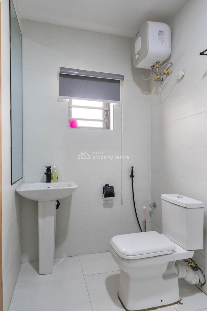 Beautiful 3 Bed Maisonette with Ps5, Snooker Board & Swimming Pool Av, Lekki Phase 1, Lekki, Lagos, Flat / Apartment Short Let