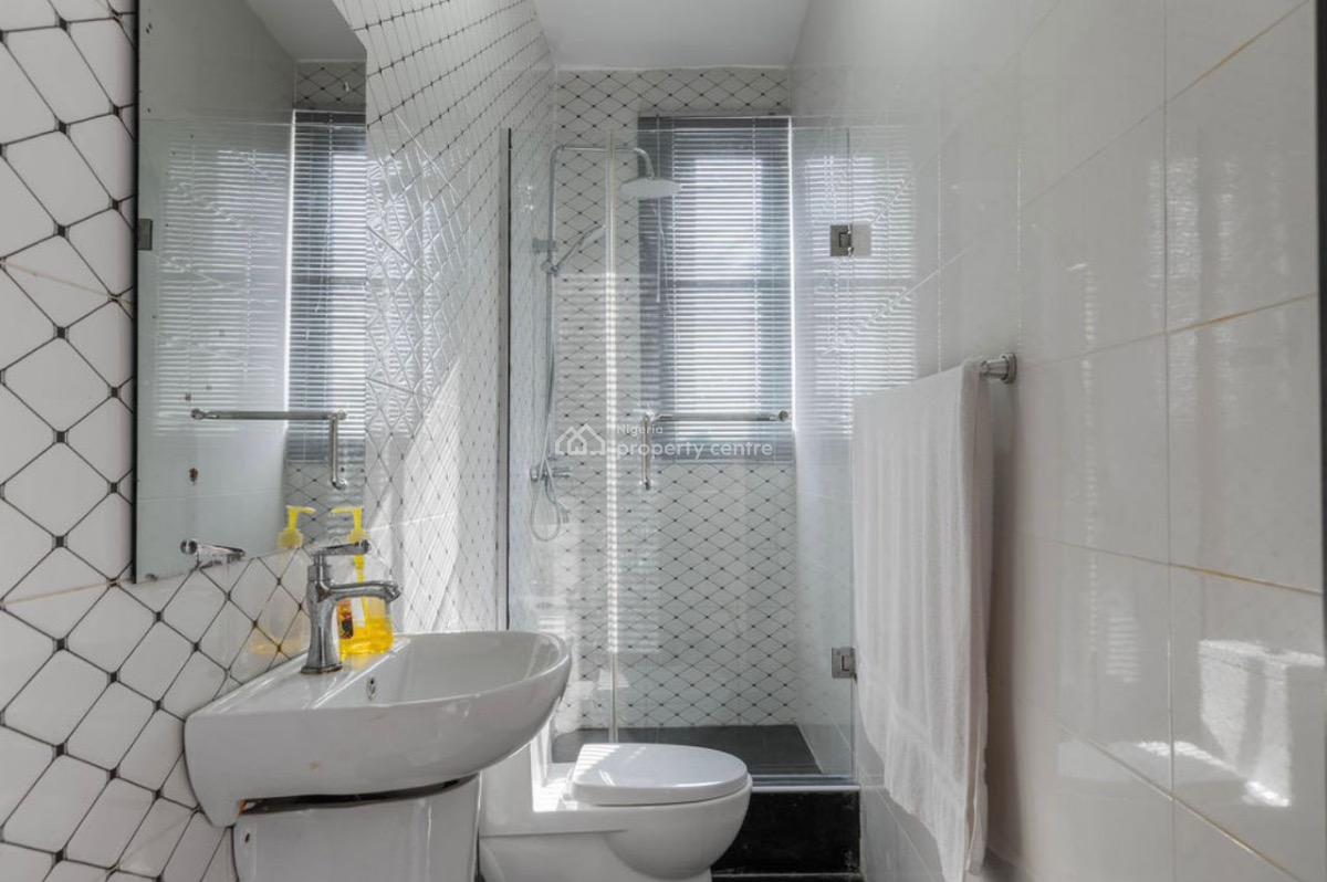 Luxury Two Bedroom in with Snooker Table, Chevron, Lekki, Lagos, Flat / Apartment Short Let