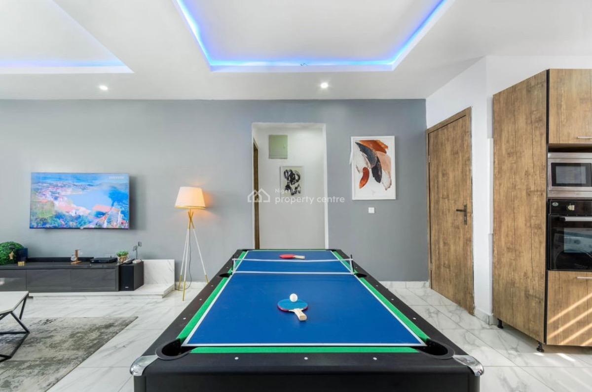 Luxury Two Bedroom in with Snooker Table, Chevron, Lekki, Lagos, Flat / Apartment Short Let