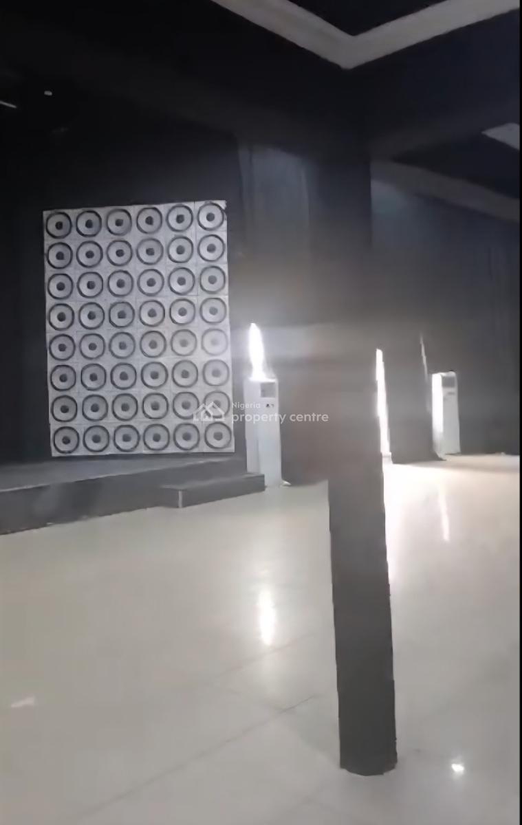 900sqm Serviced Commercial Space for Event Centre Or Gymn, Admiralty Way, Lekki Phase 1, Lekki, Lagos, Plaza / Complex / Mall for Rent