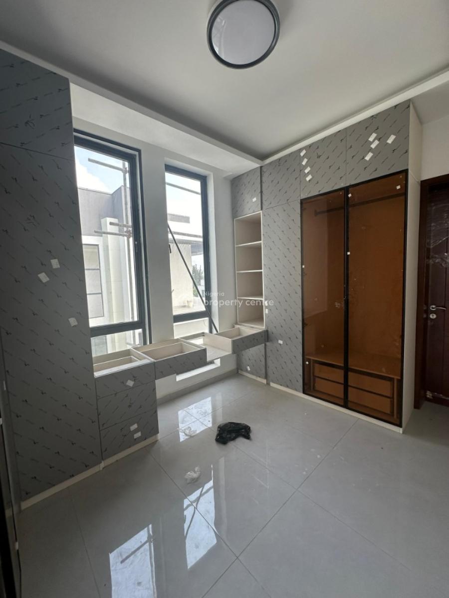 an Exceptional Modern Designed 5 Bedroom Detached House with Pool & 2b, Banana Island, Ikoyi, Lagos, Detached Duplex for Sale