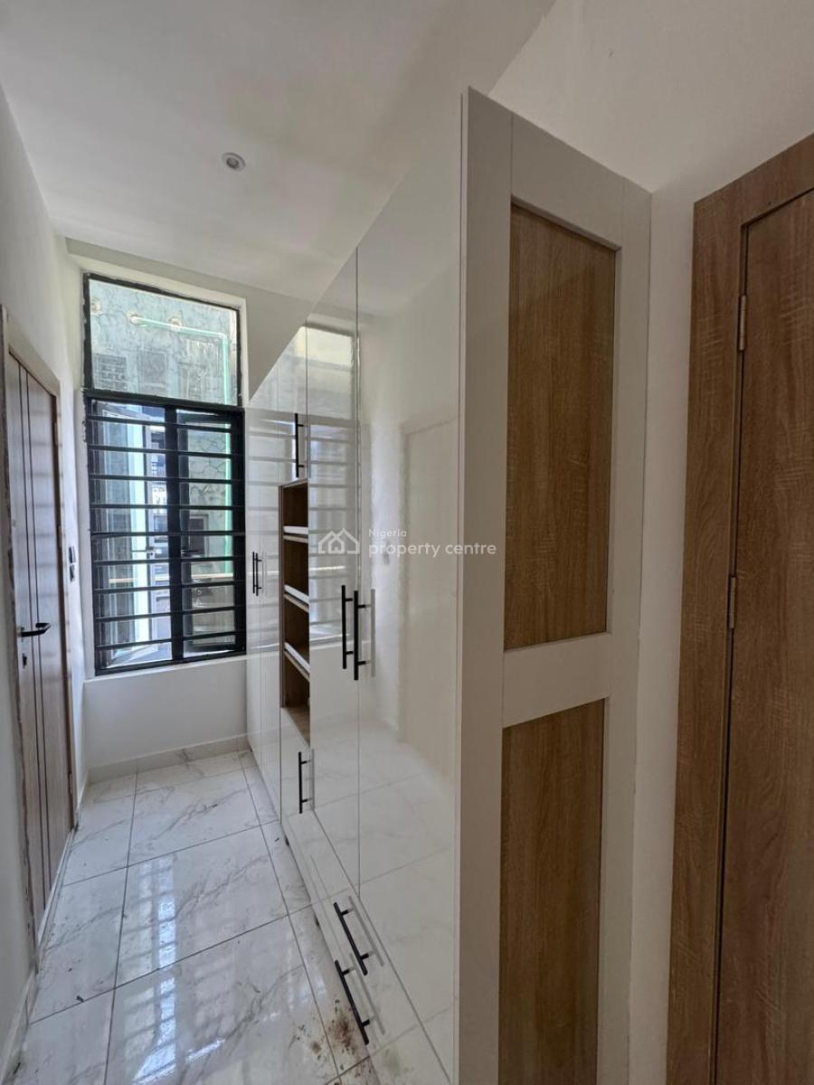 Luxury 4bedroom Terrace Duplex with Excellent Facility, Lekki Road, Ologolo, Lekki, Lagos, Terraced Duplex for Sale