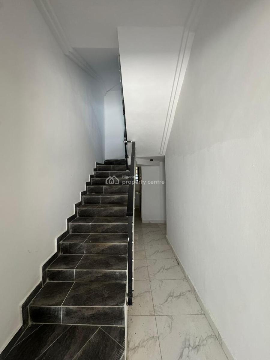 Luxury 4bedroom Terrace Duplex with Excellent Facility, Lekki Road, Ologolo, Lekki, Lagos, Terraced Duplex for Sale