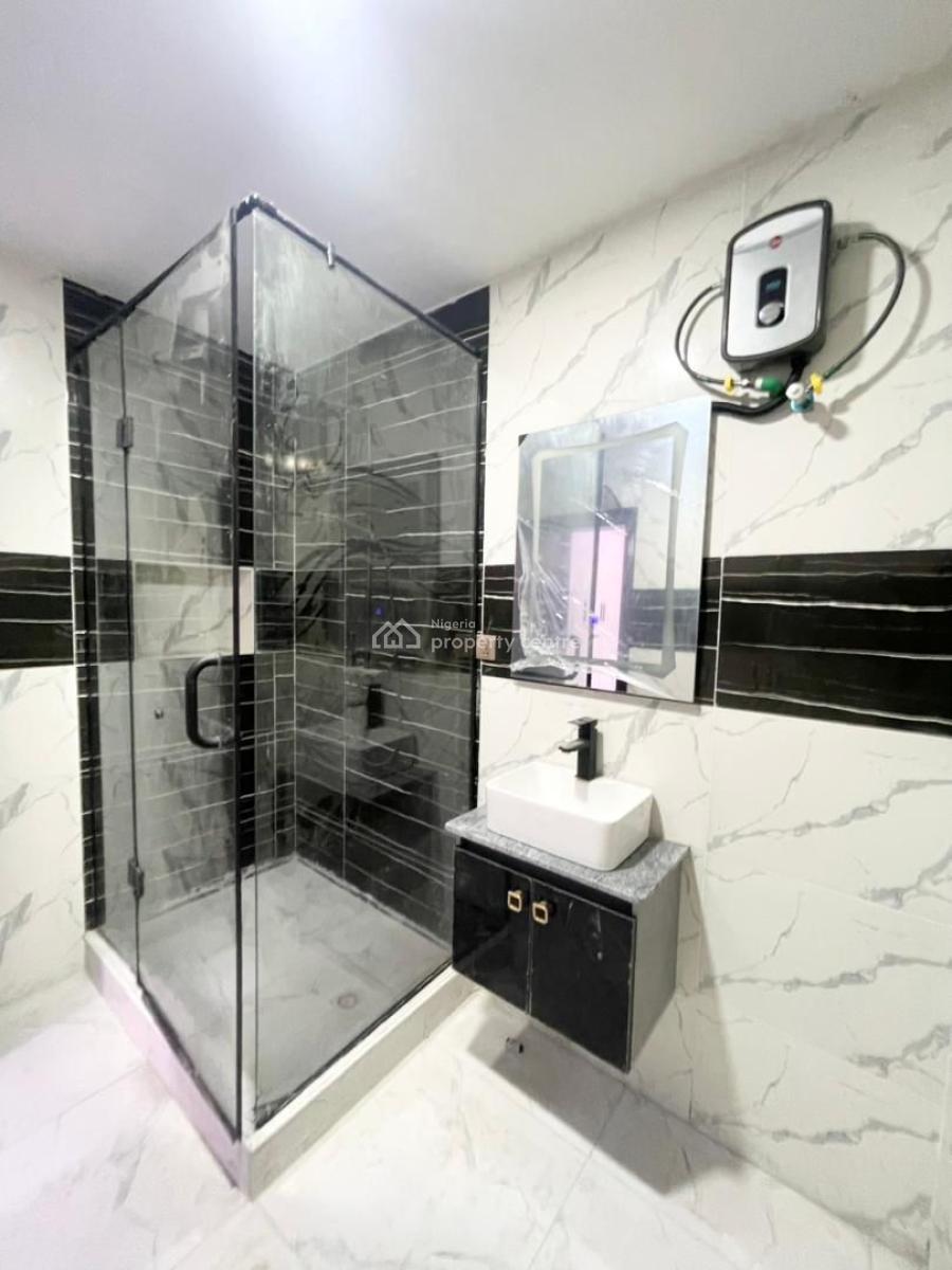 Luxury 2-bedroom Apartment + Bq with Excellent Facility, Lekki Phase 1, Lekki, Lagos, Flat / Apartment for Rent