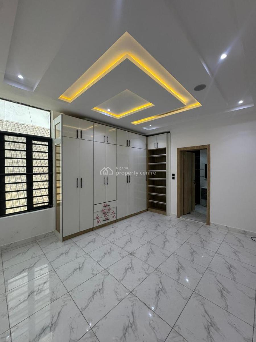 Luxury 2-bedroom Apartment + Bq with Excellent Facility, Lekki Phase 1, Lekki, Lagos, Flat / Apartment for Rent