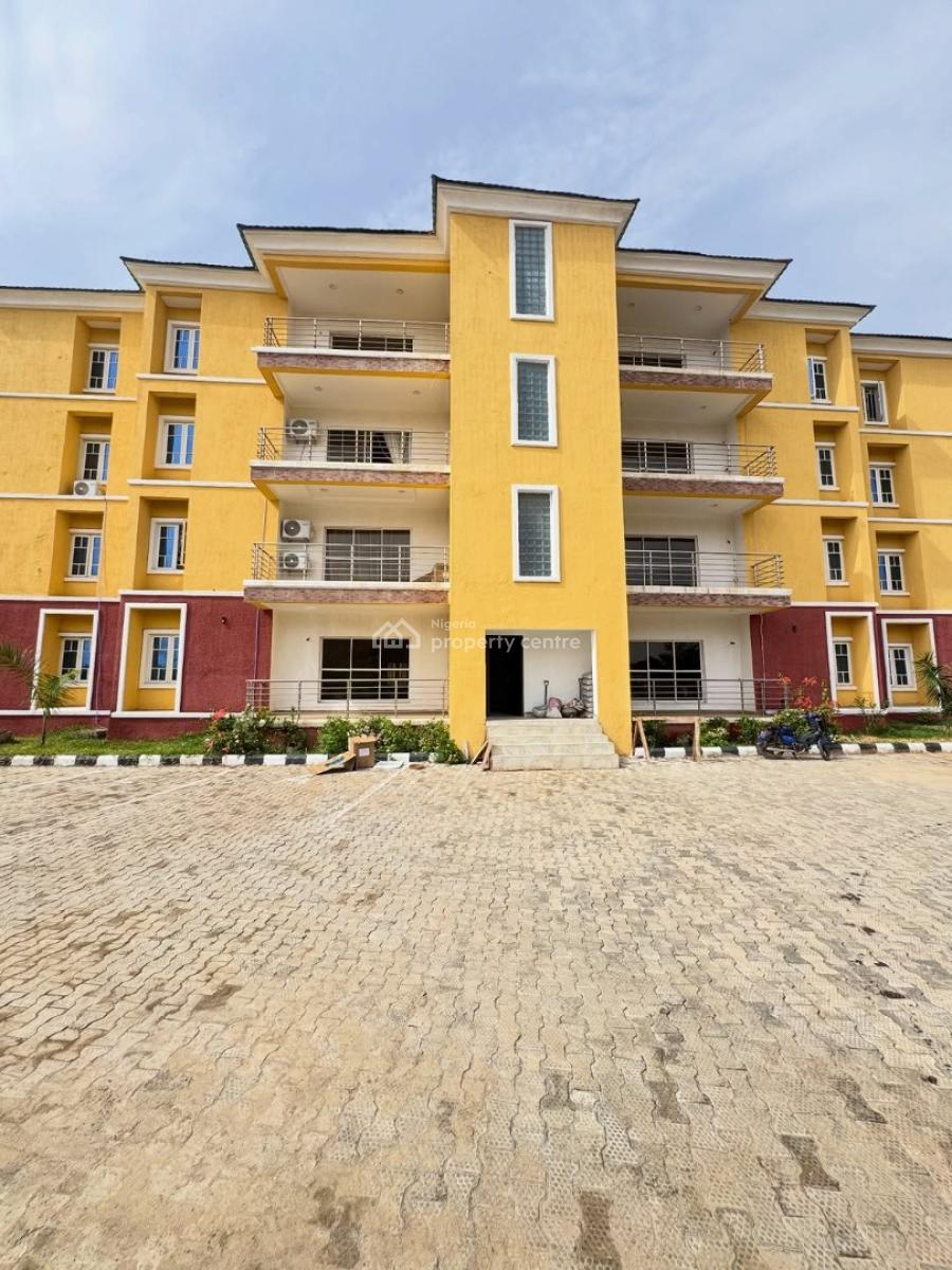 3 Bedroom Apartment with Bq, Guzape Abuja, Guzape District, Abuja, Flat / Apartment for Rent