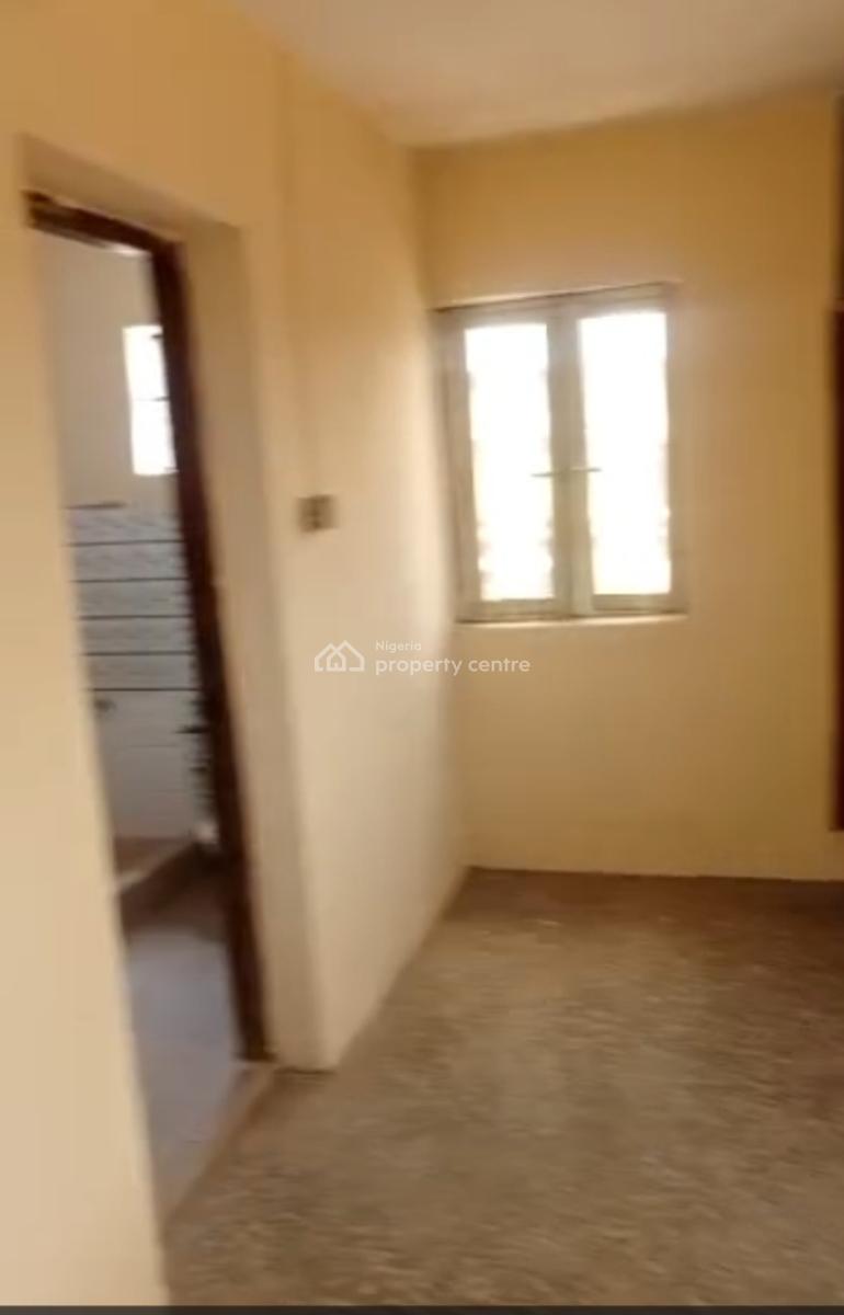 Renovated and Massive 3bedroom Flat in a Gated Neighbourhood, Ikosi Ketu, Ketu, Lagos, Flat / Apartment for Rent