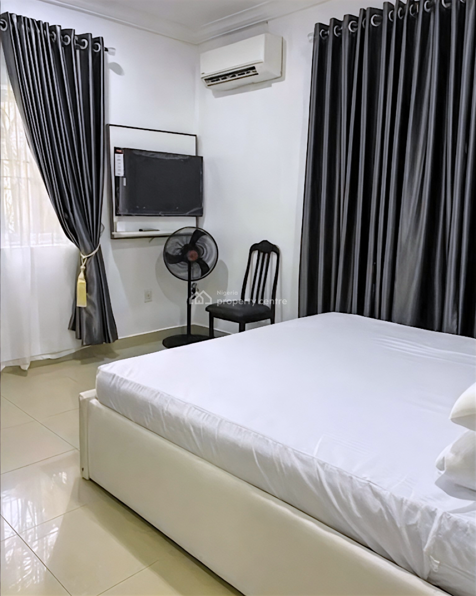 Furnished 3 Bedroom Apartment with Solar Inverter in an Estate, Peter Odili Road, Golf Estate, Trans Amadi, Port Harcourt, Rivers, Flat / Apartment for Rent