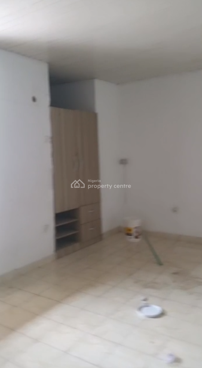 Massive Studio Apartment Upstairs, Lekki Scheme 2 Estate, Abraham Adesanya, Lekki Phase 2, Lekki, Lagos, Self Contain (single Rooms) for Rent