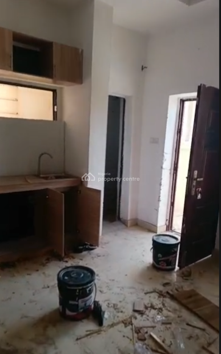 Spacious Mini Flat, Lekki Scheme 2 Estate, Abraham Adesanya, Lekki Phase 2, Lekki, Lagos, Mini Flat (room and Parlour) for Rent