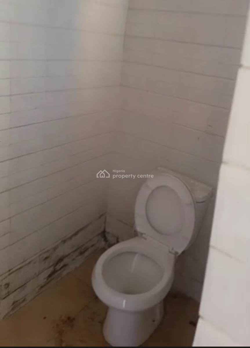 Spacious Mini Flat, Lekki Scheme 2 Estate, Abraham Adesanya, Lekki Phase 2, Lekki, Lagos, Mini Flat (room and Parlour) for Rent