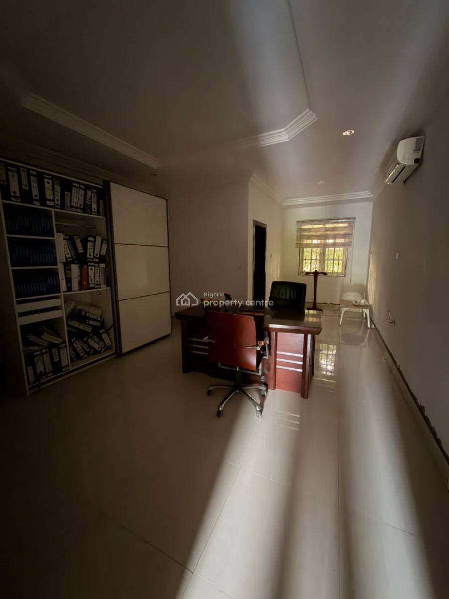 (12 Units) 3 Bedroom Luxury Flats & (12units) Luxury Single Rooms, Garki, Garki, Abuja, Flat / Apartment for Sale