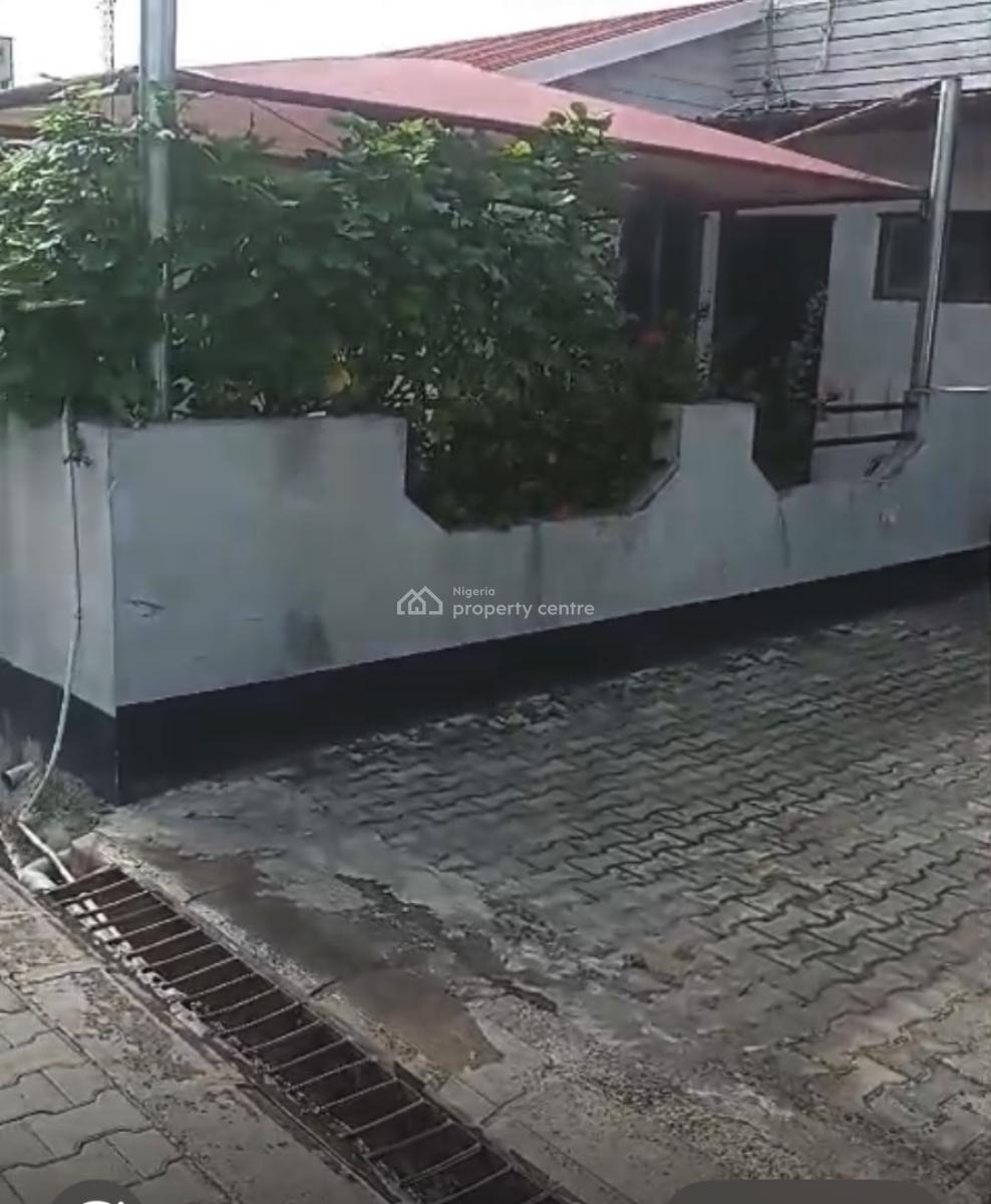 Distress 360sqm Available for Purchase at Adetokunbo Ademola Vi ,, Vi, Victoria Island (vi), Lagos, Mixed-use Land for Sale