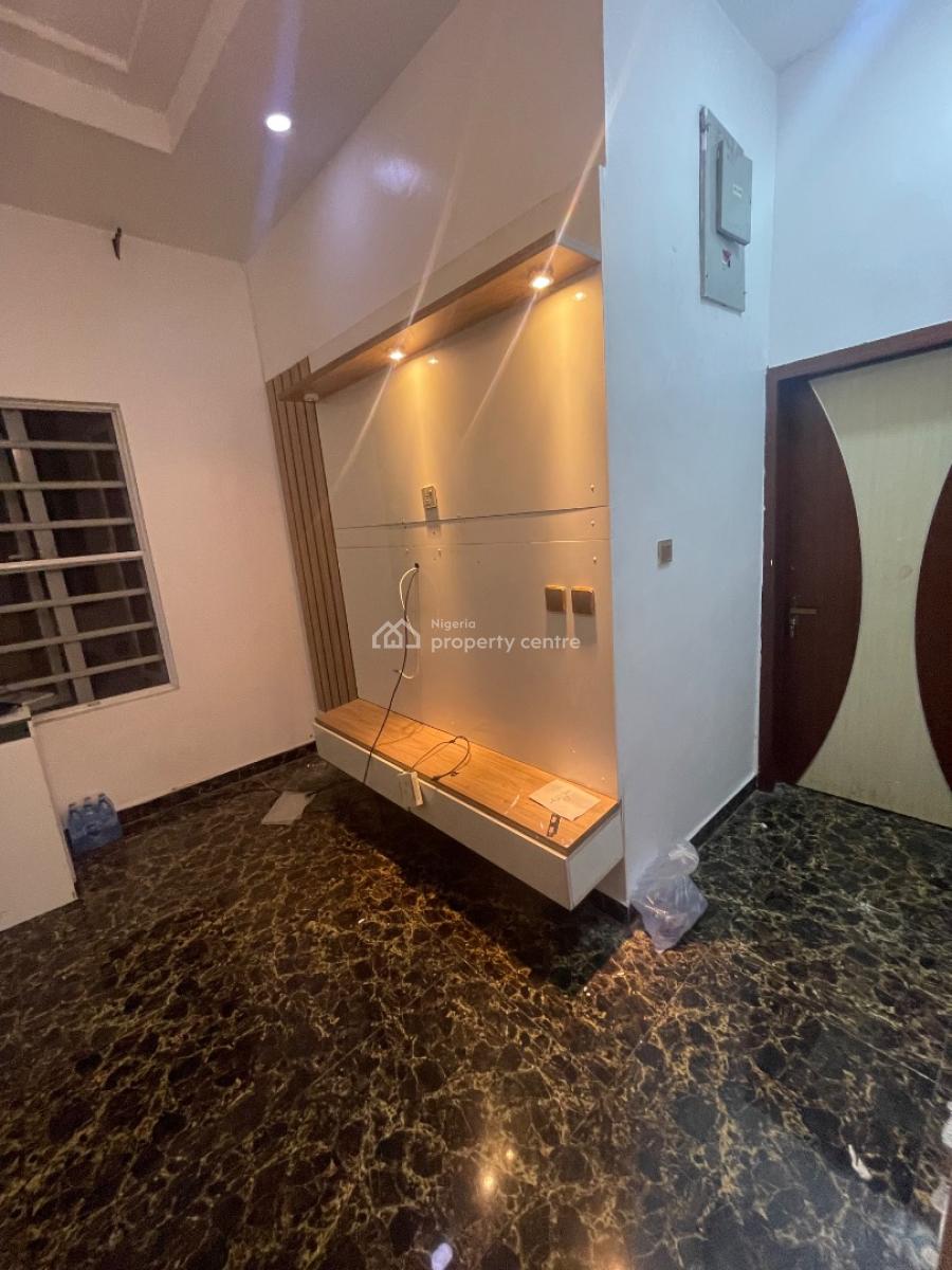 Room and Parlor (miniflat Upstairs), Estate Along Chevron Alternative, Lekki, Lagos, Mini Flat (room and Parlour) for Rent