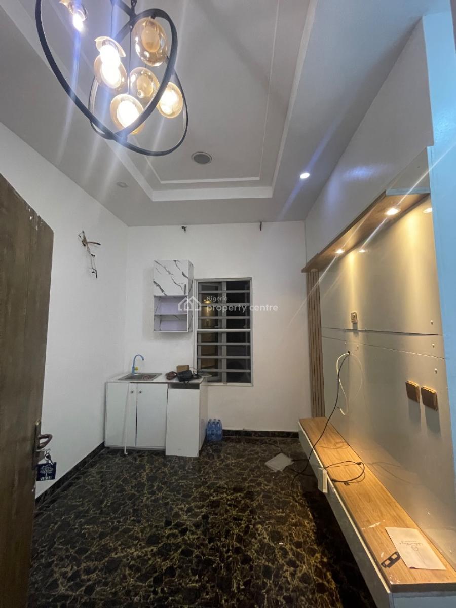Room and Parlor (miniflat Upstairs), Estate Along Chevron Alternative, Lekki, Lagos, Mini Flat (room and Parlour) for Rent