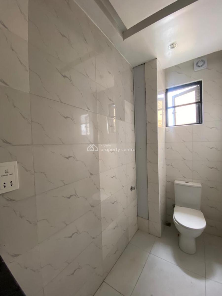 Elegant 2 Bedrooms with Swimming Pool, Lekki Right Phase 1, Lekki, Lagos, Flat / Apartment for Sale