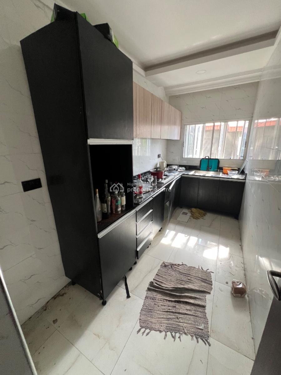 Standard and Spacious Room & Palour, with Fitted Kitchen & Xtra Spaces, Ologolo, Lekki, Lagos, Mini Flat (room and Parlour) for Rent