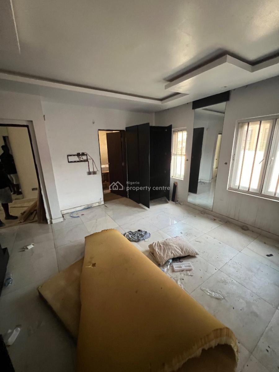 Standard and Spacious Room & Palour, with Fitted Kitchen & Xtra Spaces, Ologolo, Lekki, Lagos, Mini Flat (room and Parlour) for Rent