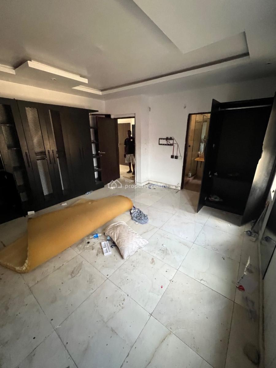 Standard and Spacious Room & Palour, with Fitted Kitchen & Xtra Spaces, Ologolo, Lekki, Lagos, Mini Flat (room and Parlour) for Rent