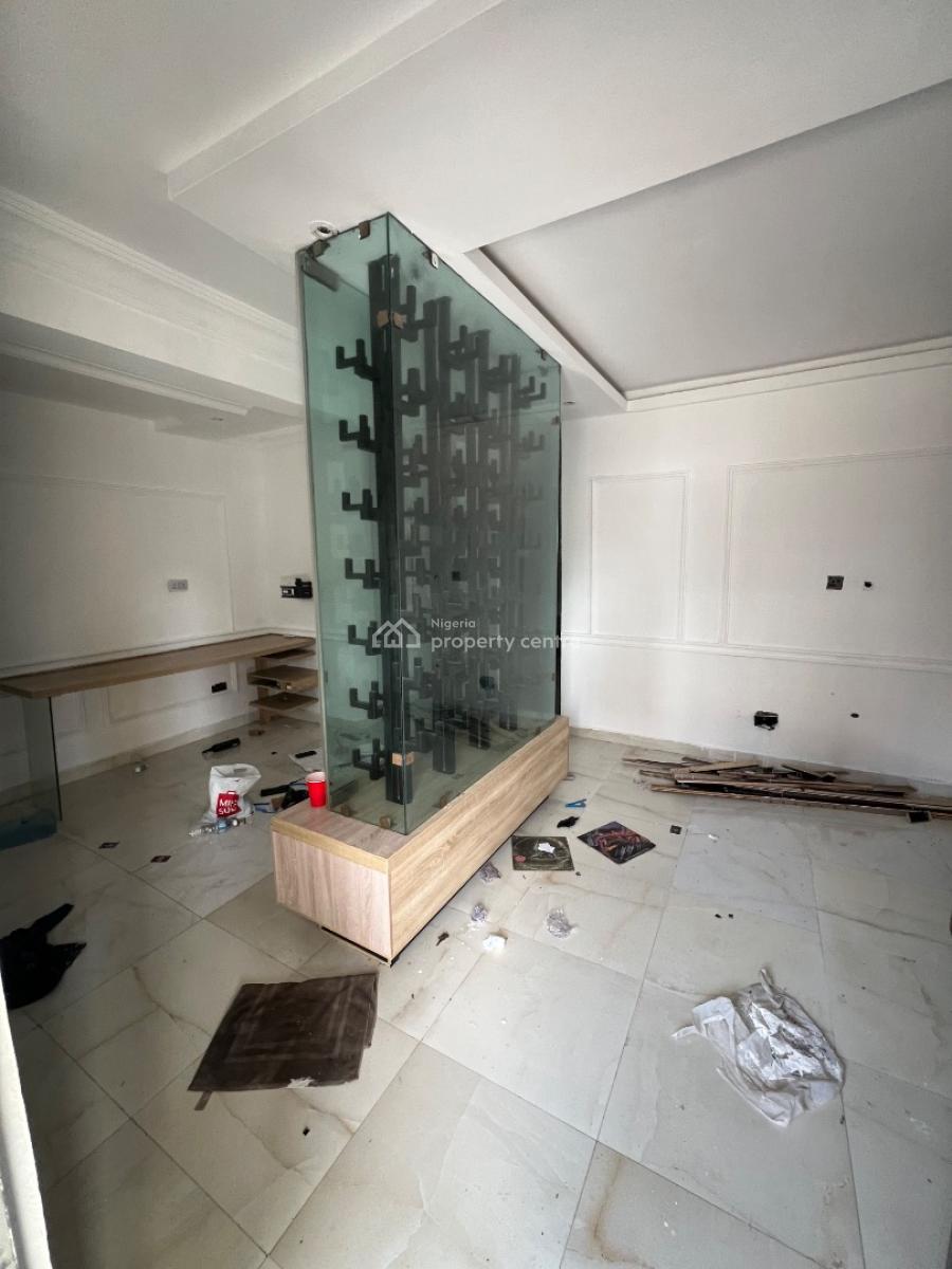 Standard and Spacious Room & Palour, with Fitted Kitchen & Xtra Spaces, Ologolo, Lekki, Lagos, Mini Flat (room and Parlour) for Rent