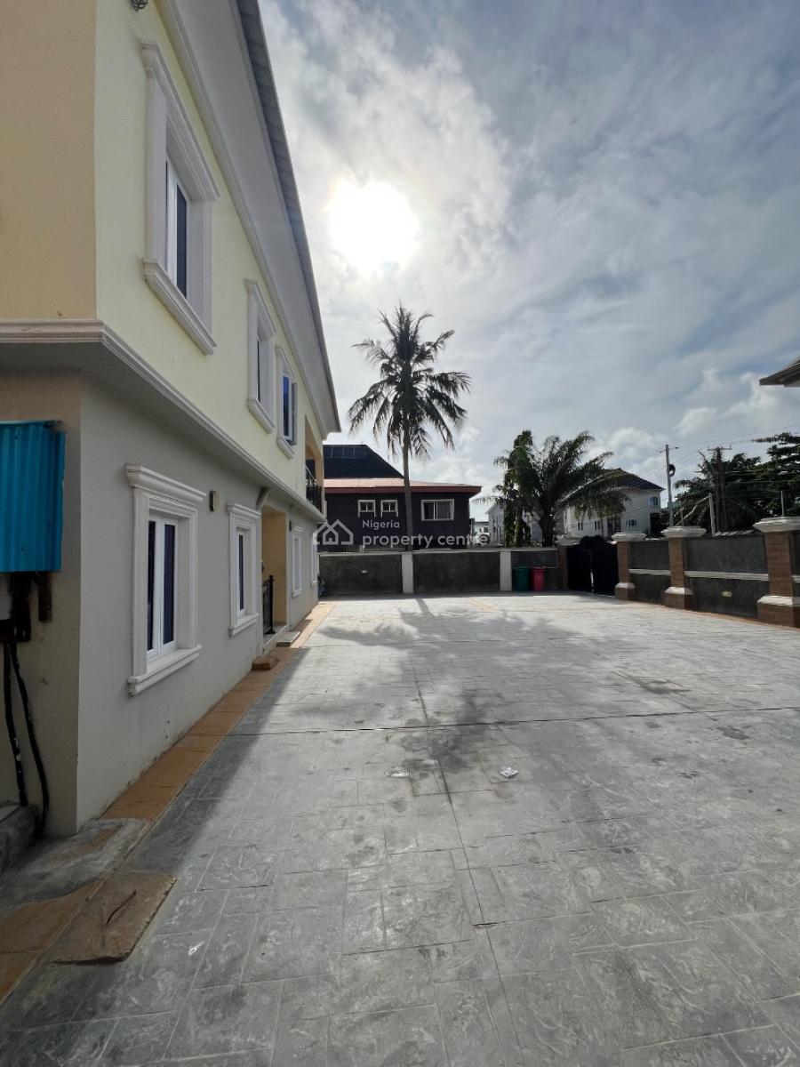 Standard and Spacious Room & Palour, with Fitted Kitchen & Xtra Spaces, Ologolo, Lekki, Lagos, Mini Flat (room and Parlour) for Rent