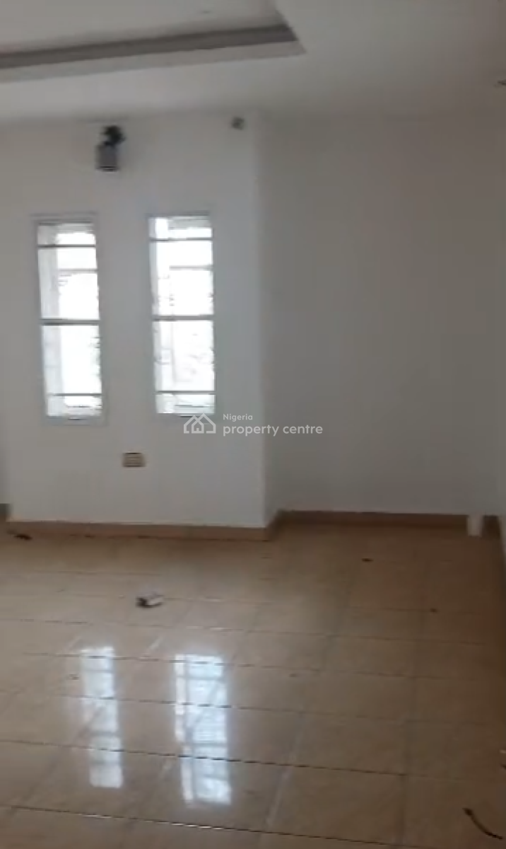 Massive Studio Apartment Upstairs, Lekki Scheme 2 Estate, Abraham Adesanya, Lekki Phase 2, Lekki, Lagos, Self Contain (single Rooms) for Rent