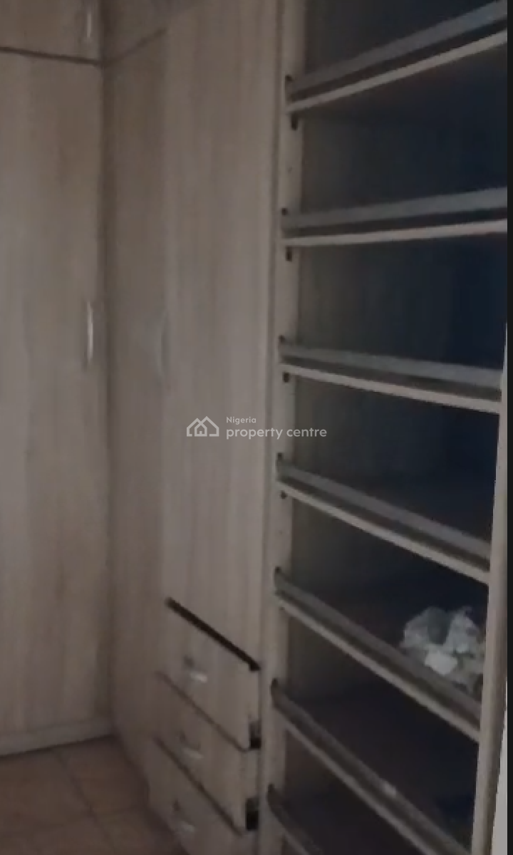 Massive Studio Apartment Upstairs, Lekki Scheme 2 Estate, Abraham Adesanya, Lekki Phase 2, Lekki, Lagos, Self Contain (single Rooms) for Rent