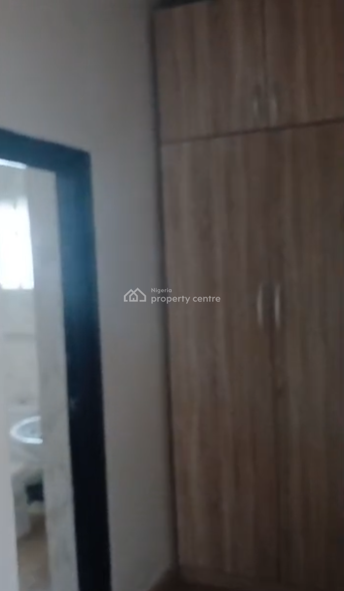 Massive Studio Apartment Upstairs, Lekki Scheme 2 Estate, Abraham Adesanya, Lekki Phase 2, Lekki, Lagos, Self Contain (single Rooms) for Rent