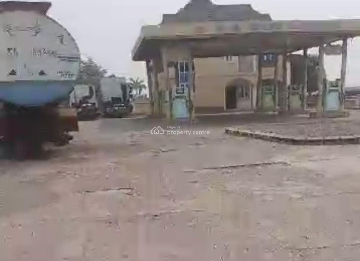 Functional Filling Station for Lease, Facing The Abuja Keffi Expresway, Kuchikau, Karu Lga,, Keffi, Nasarawa, Filling Station for Rent
