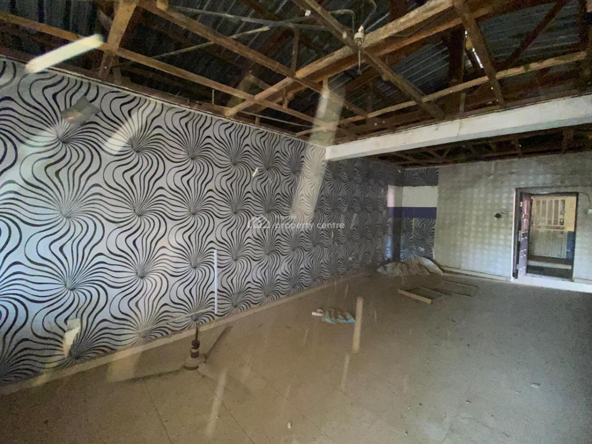 Spacious 2 Bedroom Apartment, in a Secured and Serene Environment, Wuse 2, Abuja, Flat / Apartment for Rent