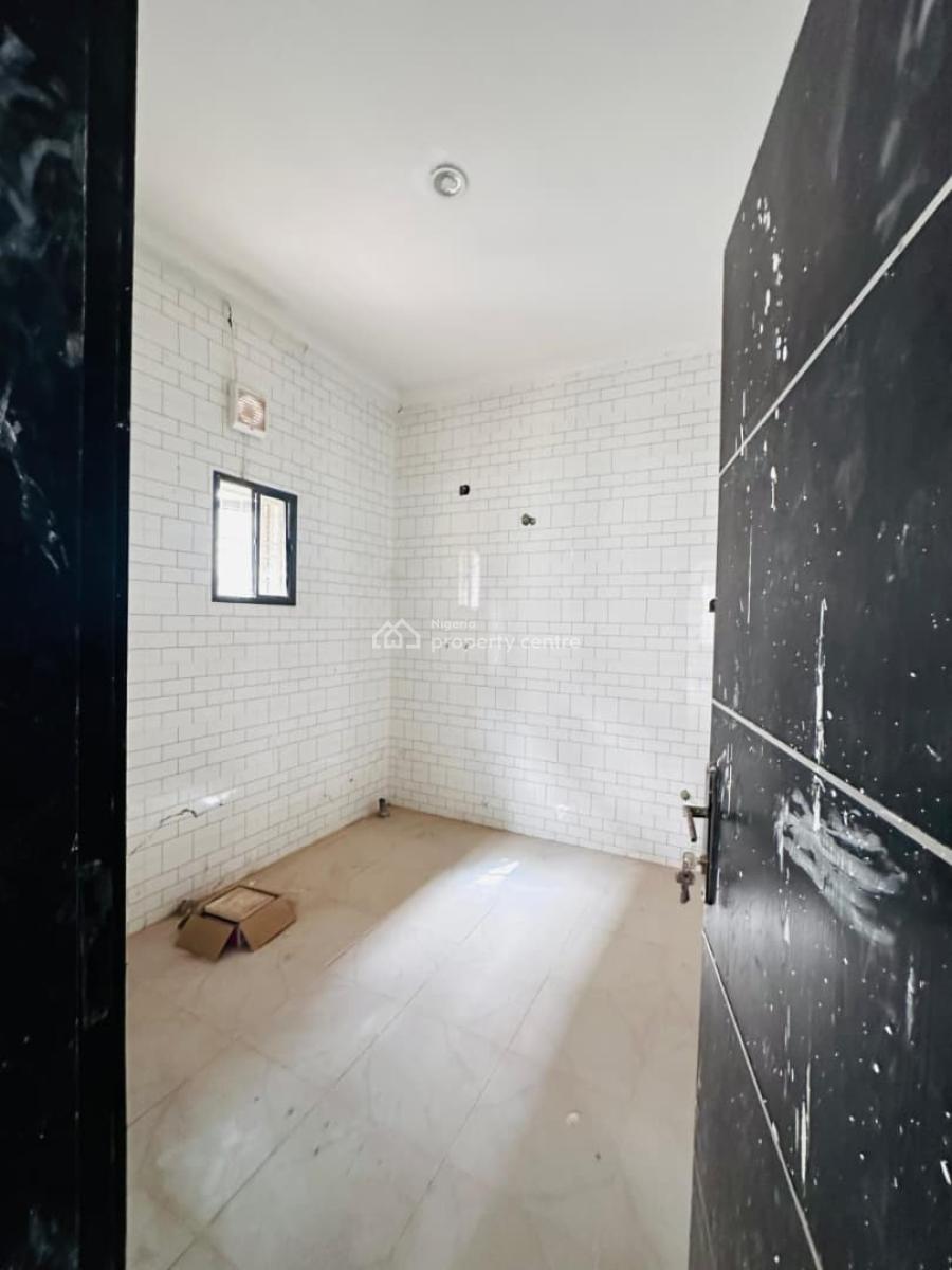 3 Bedroom Apartment, in a Secured and Serene Environment, Wuse 2, Abuja, Flat / Apartment for Rent