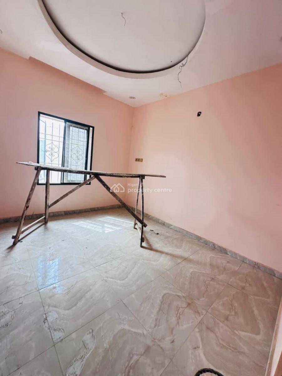 3 Bedroom Apartment, in a Secured and Serene Environment, Wuse 2, Abuja, Flat / Apartment for Rent