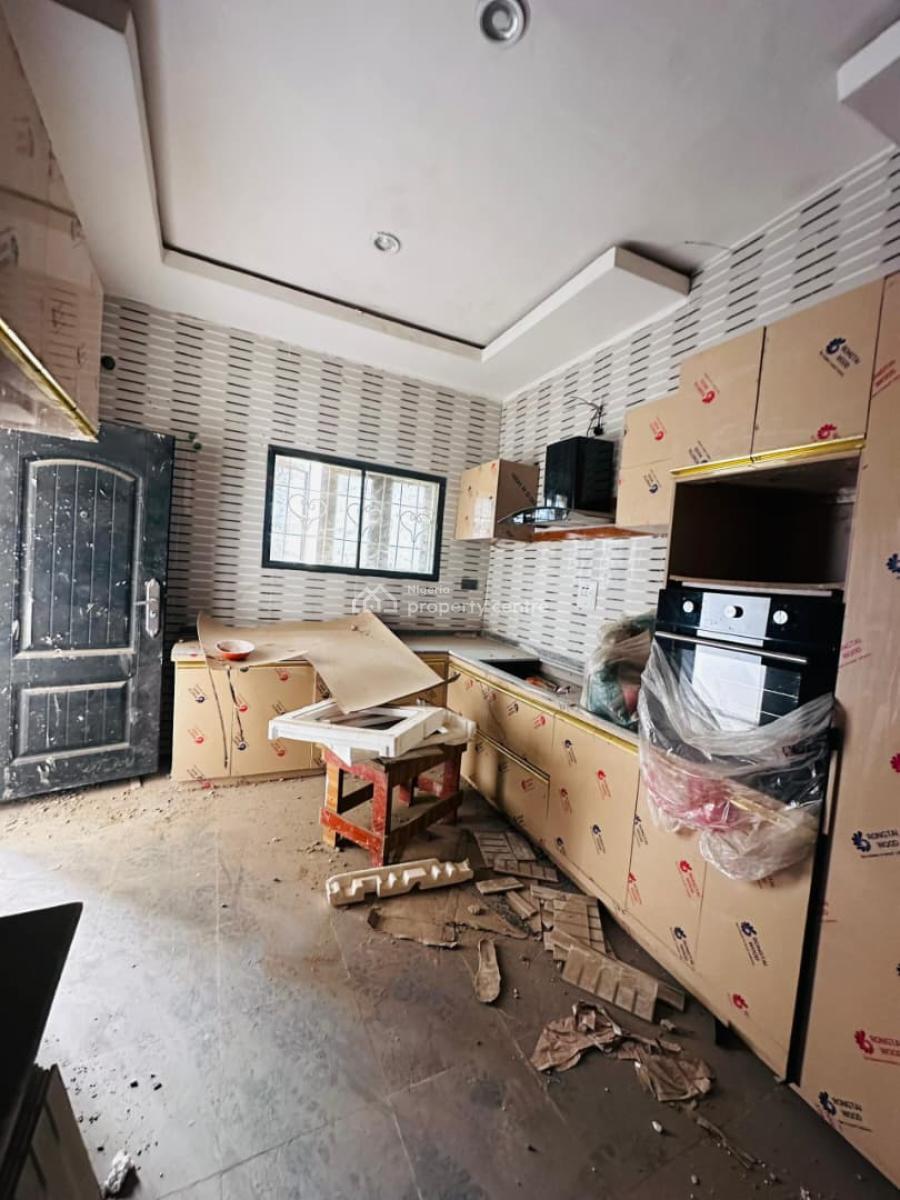 3 Bedroom Apartment, in a Secured and Serene Environment, Wuse 2, Abuja, Flat / Apartment for Rent