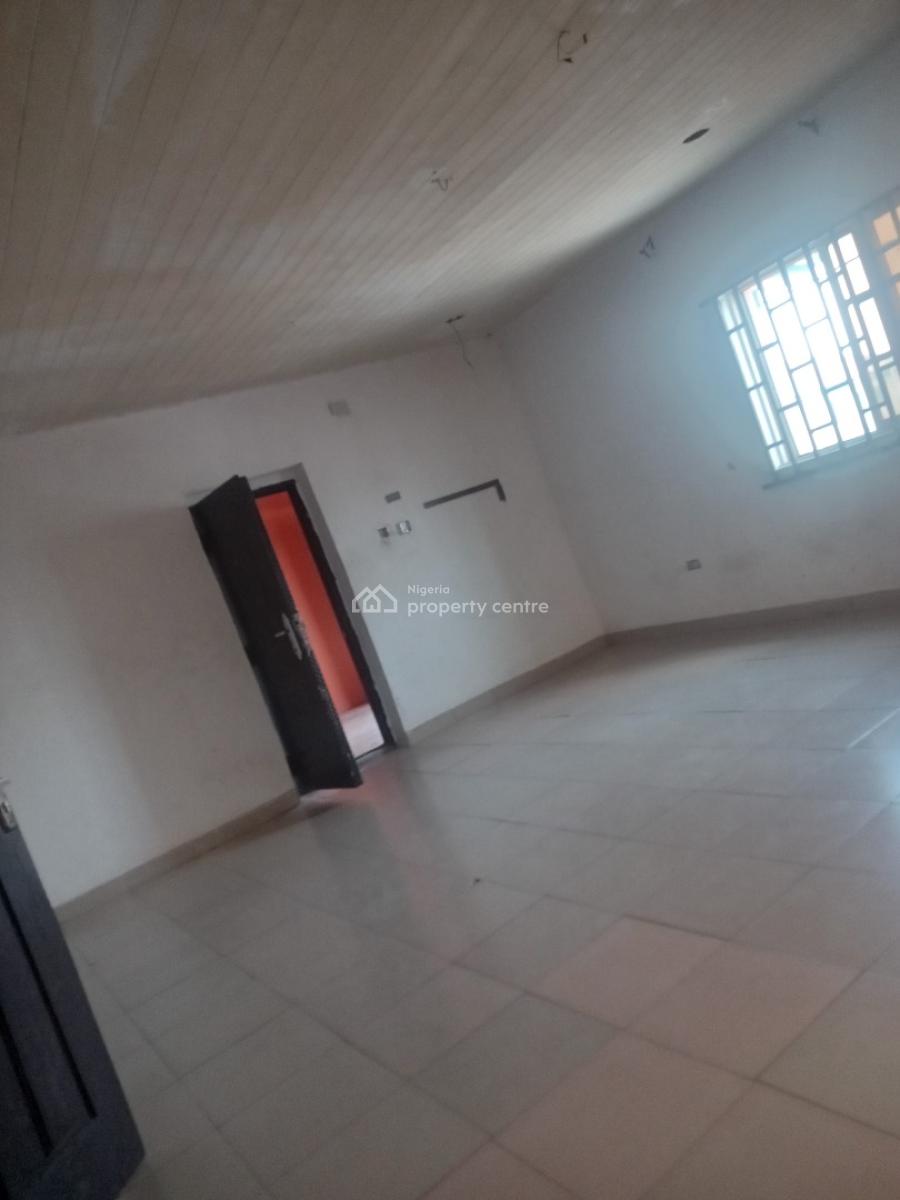 Big Spacious  Miniflat Upstairs, Rockstone Estate Badore Ajah Lagos, Badore, Ajah, Lagos, Mini Flat (room and Parlour) for Rent