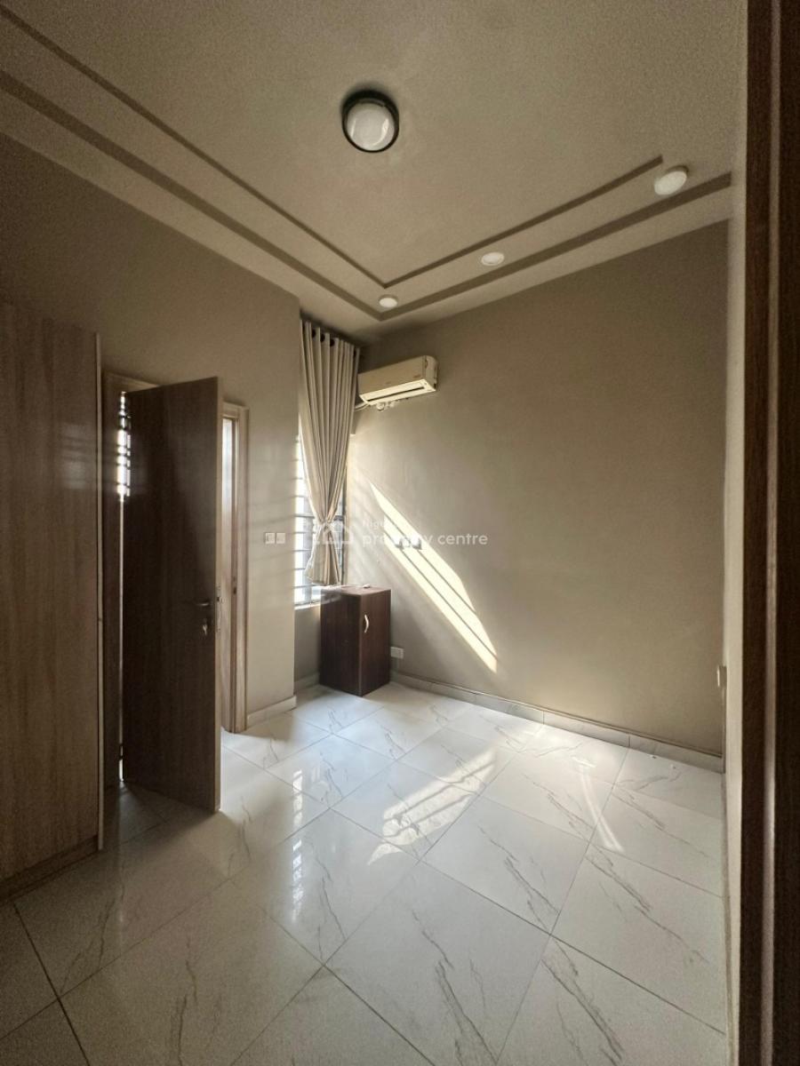 Single Room Sharing Kitchen Only, Orchid Road, Lekki, Lagos, Self Contain (single Rooms) for Rent