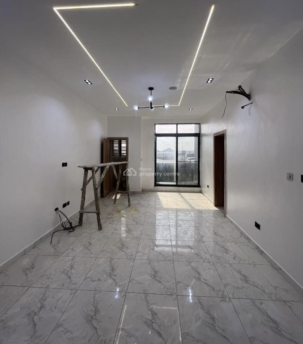 2bedroom Apartment, Ologolo, Ologolo, Lekki, Lagos, Flat / Apartment for Rent