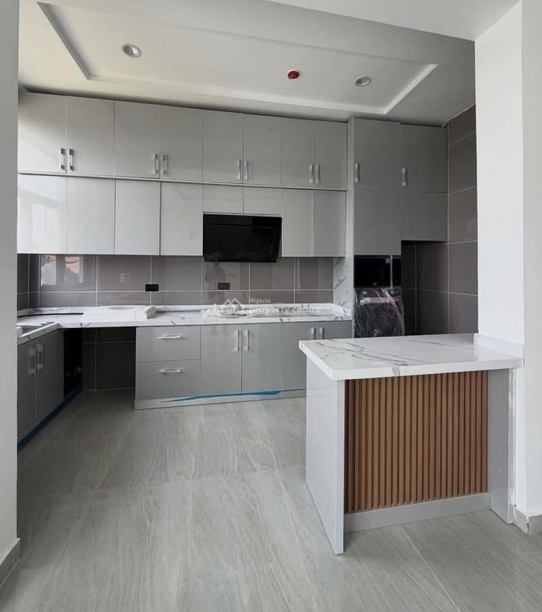 Fully Serviced 2 Bedroom Apartment, Lekki Phase 1, Lekki, Lagos, Flat / Apartment for Rent