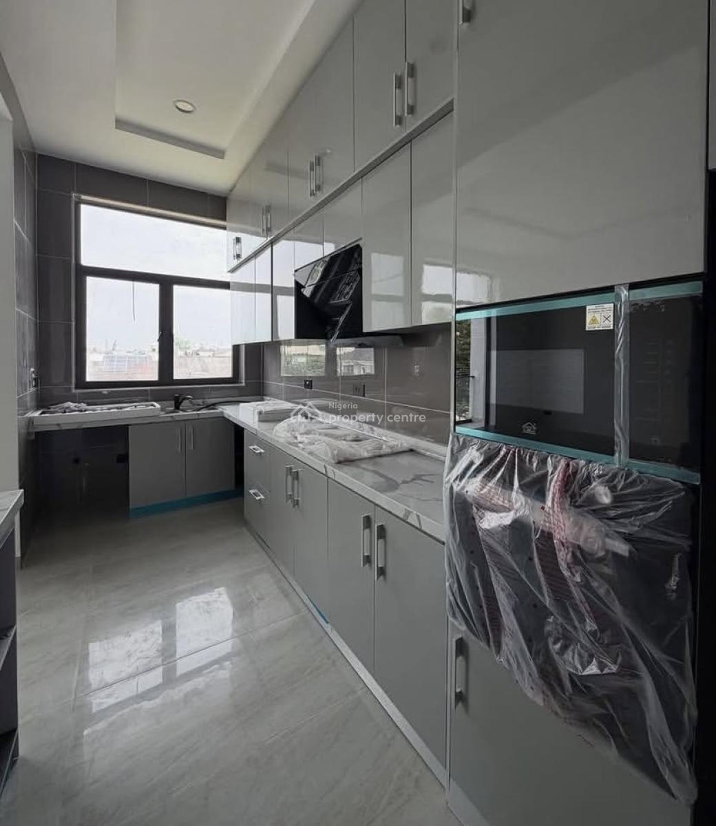 Fully Serviced 2 Bedroom Apartment, Lekki Phase 1, Lekki, Lagos, Flat / Apartment for Rent