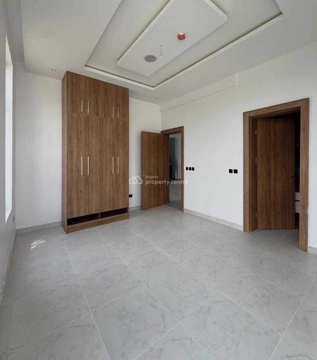 Fully Serviced 2 Bedroom Apartment, Lekki Phase 1, Lekki, Lagos, Flat / Apartment for Rent