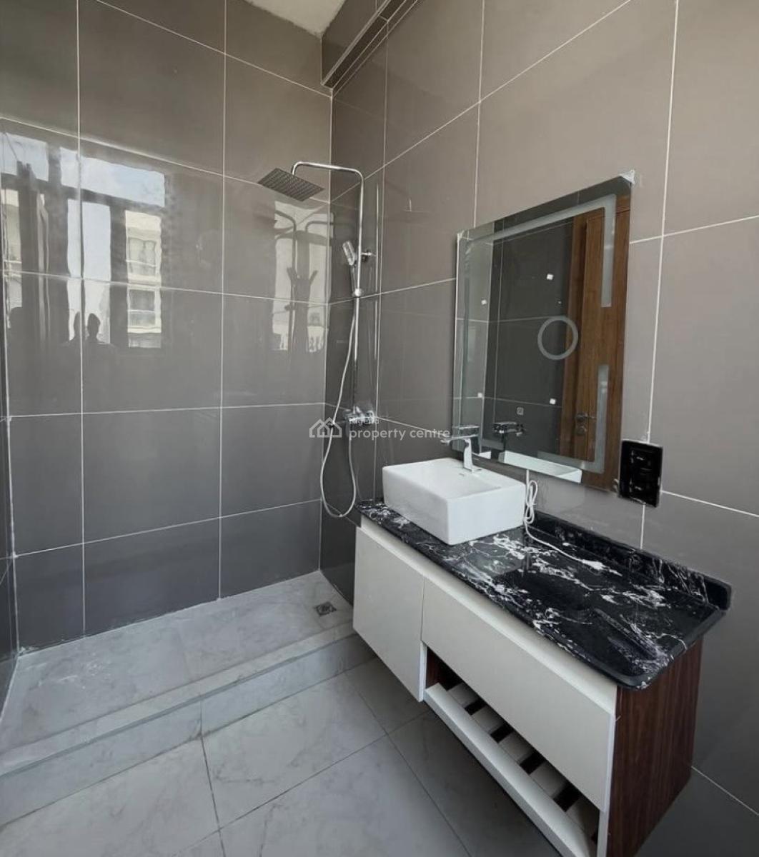 Fully Serviced 2 Bedroom Apartment, Lekki Phase 1, Lekki, Lagos, Flat / Apartment for Rent