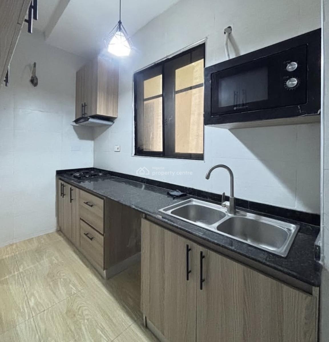 2 Bedroom Apartment, Ologolo, Ologolo, Lekki, Lagos, Flat / Apartment for Rent