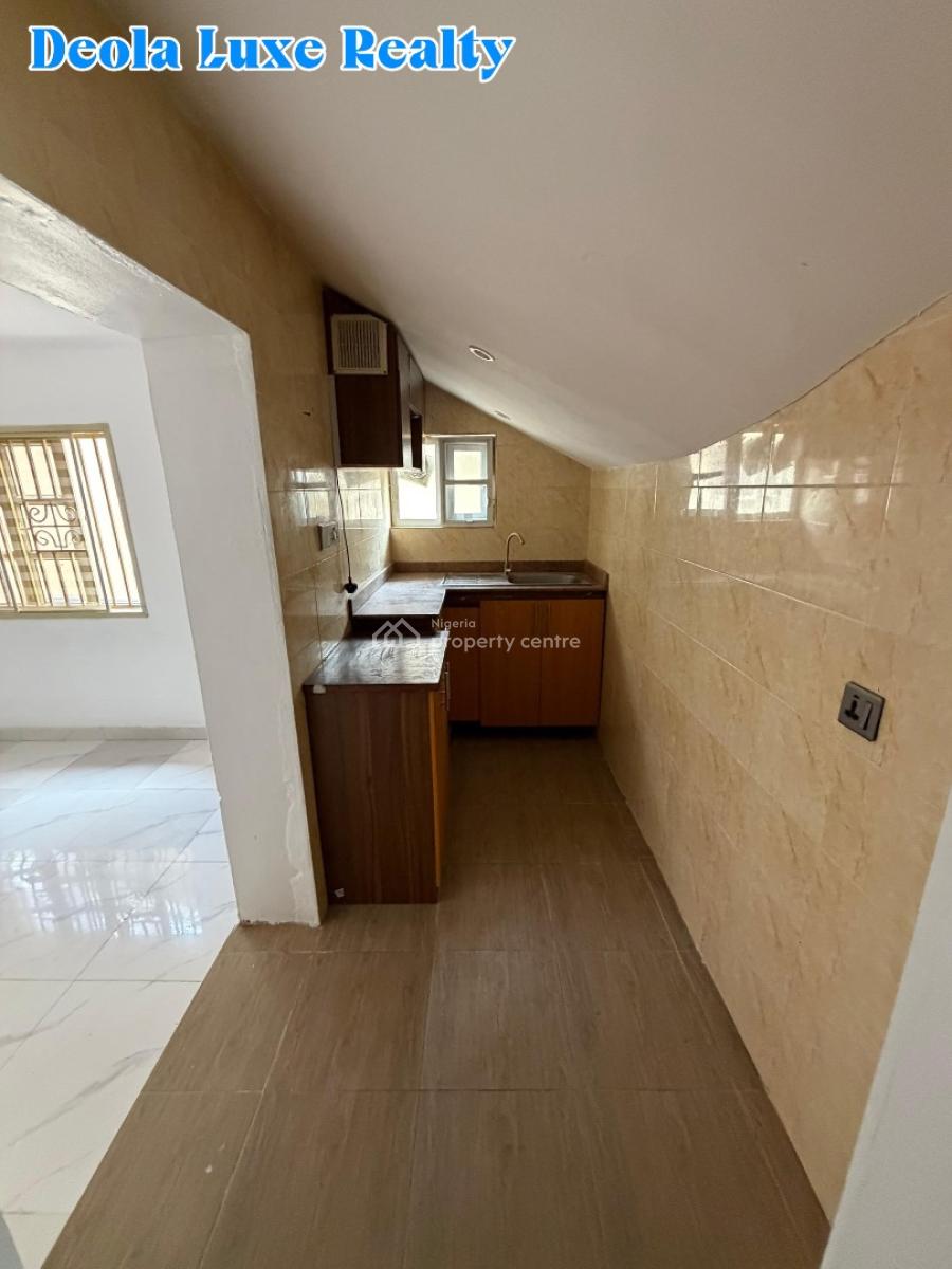 a Nice and Spacious 1 Bedrooms Fully Serviced Apartment with Balcony, Off Admiralty, Lekki Phase 1, Lekki, Lagos, Mini Flat (room and Parlour) for Rent