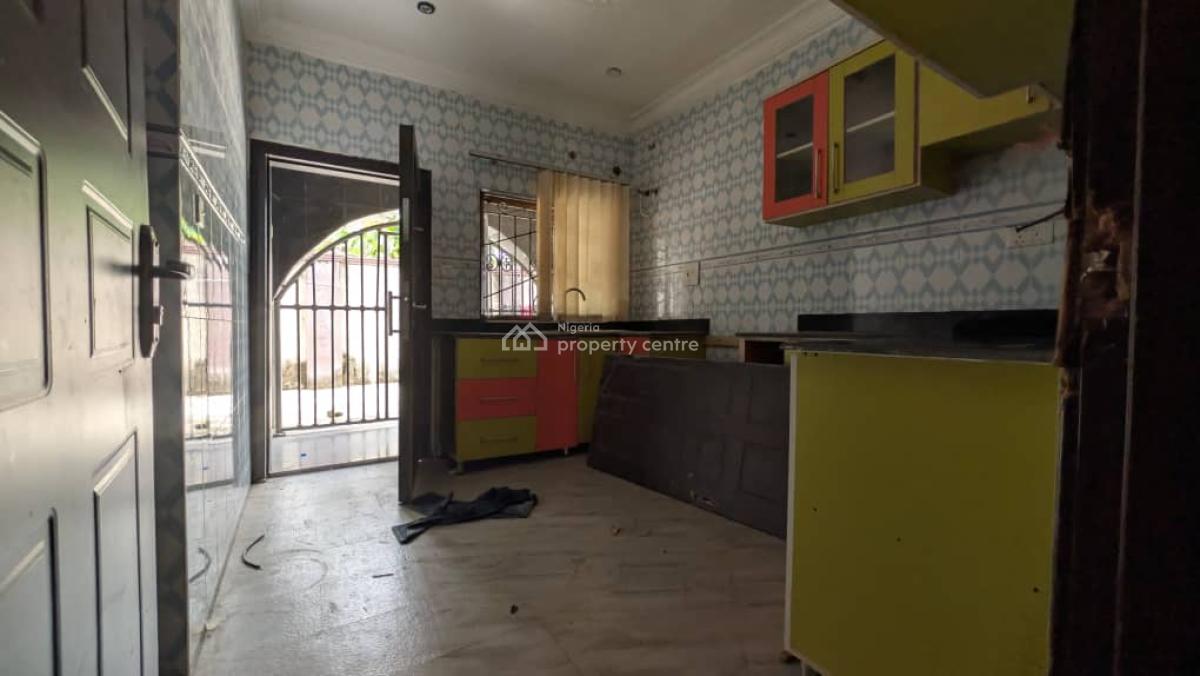 a Clean Three (3) Bedroom Detached Bungalow, Shelter Afrique Estate, Uyo, Akwa Ibom, Detached Bungalow for Sale