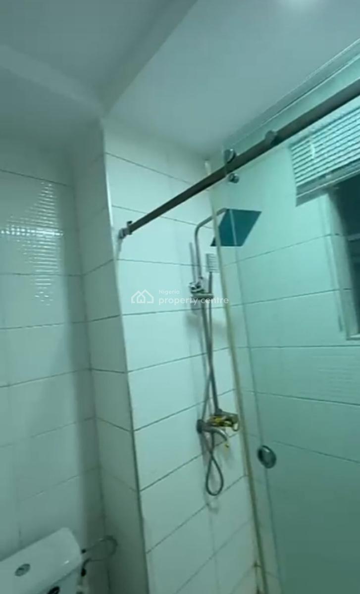 Semi Masters Bedroom Inside a Shared Apartment { Video}, Bera Estate Chevron, Lekki, Lagos, Self Contain (single Rooms) for Rent