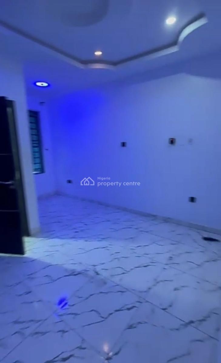 Semi Masters Bedroom Inside a Shared Apartment { Video}, Bera Estate Chevron, Lekki, Lagos, Self Contain (single Rooms) for Rent